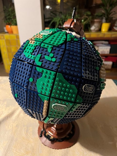 lego_globe_earth48