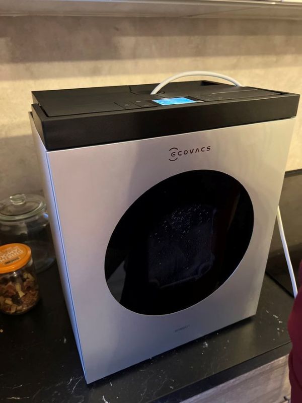 ecovacswinbotw3-4