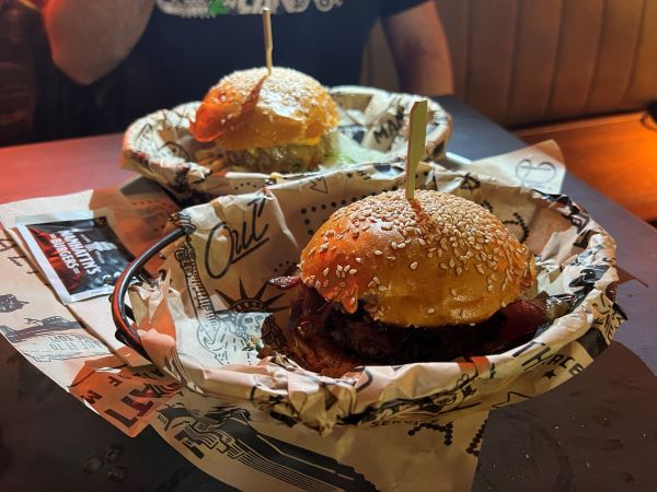 manhattnsburger003 manhattnsburger003